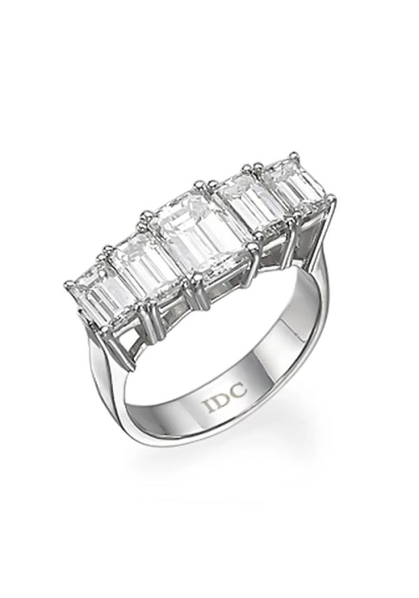 verenicki prsten sa rubinom i dijamantima