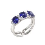 IDC DIJAMANTSKI PRSTEN SA SAFIROM